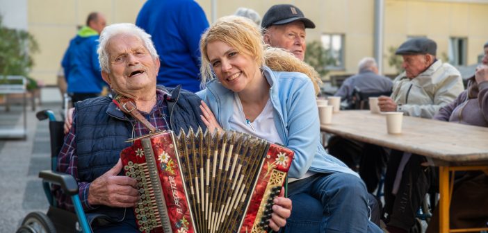 Donacija za nakup terapevtskega laserja